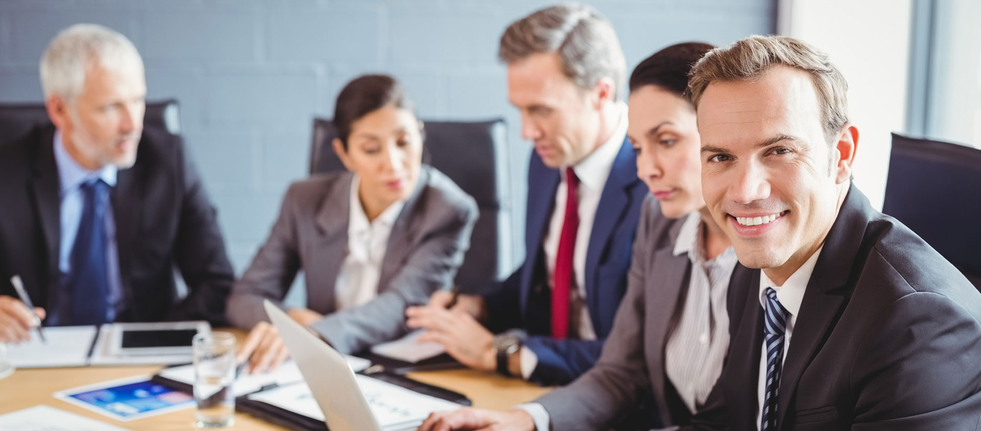 Кто такой white-collar worker и как им стать? Каждый американец скажет, что работа на Уолл Стрит – это одна из самых престижных...