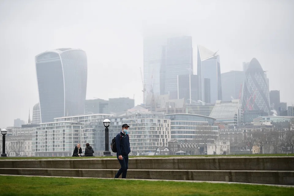 Индекс FTSE 100 падает: распространение Delta снижает экономический оптимизм
