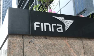 FINRA - Служба регулирования